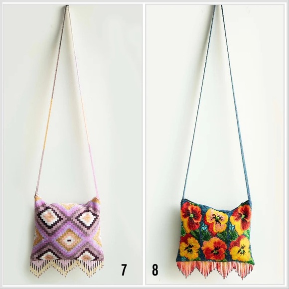 Genuine fully beaded crossover bag! Indignous made beaded bag - Picture 7 of 11